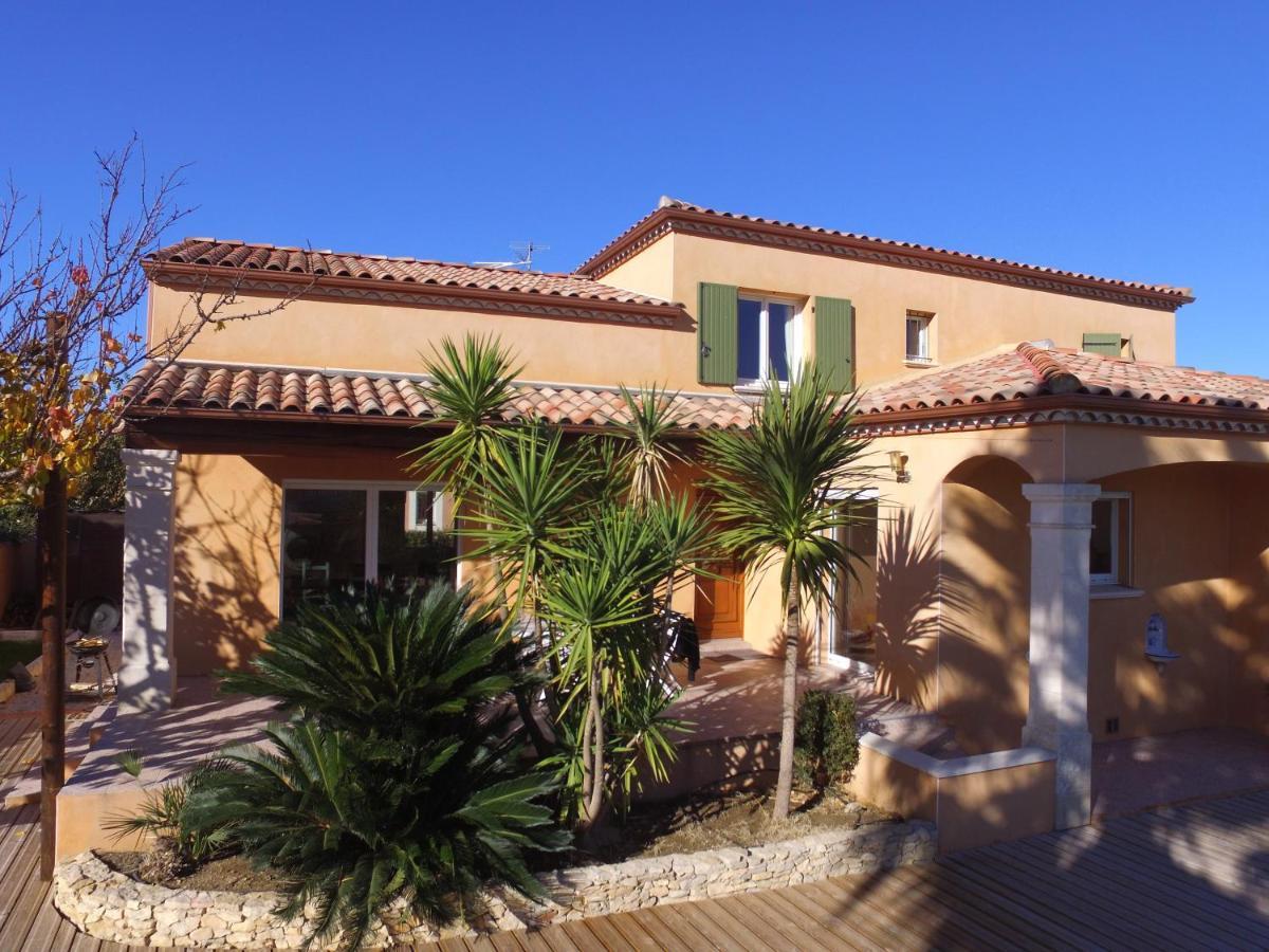 Maison Les Pins Айга-Мортас Екстериор снимка
